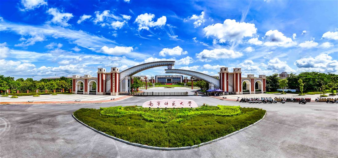 武鸣校区南门